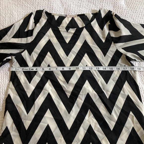 Chevron striped blouse - Picture 2 of 4
